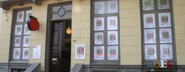 De Appel opent vandaag in een nieuw pand aan de Prins Hendrikkade in Amsterdam op nog geen 5 minuten lopen van het Centraal Station. Dat is handig, want voor iedereen die [&hellip;]