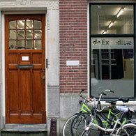 Tsja, daar gaan we weer, wat is een schilderij en wanneer ben je een ‘schilder’? Dat dat met verf van doen heeft lijkt me duidelijk maar toch, zou het ook [&hellip;]