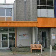 Ik studeerde in 2011 af als beeldend kunstenaar aan Sint Joost te Breda en had al snel door heel Nederland tentoonstellingen, van Groningen tot Middelburg en alles wat daar min [&hellip;]