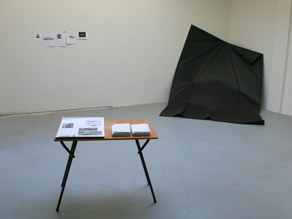 Dominique Hurth - Failed Suprematist Futures - Installatie Dominique Hurth - Failed Suprematist Futures - Installatie