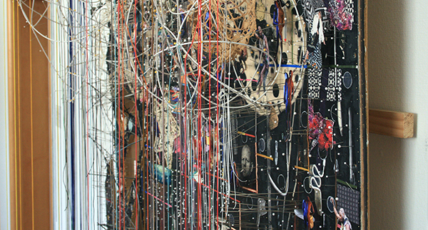Elliot Hundley - 204x156cm Let the Whole House Crash, Season IV - Hout, inkjet, papier, metaal, foto's, plastic glas en textiel (detail)