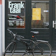 De laatste tijd zie ik steeds vaker het idee van een duo-tentoonstelling voorbij komen. Dat vind ik vreemd. Er is 1 ruimte waarbij twee kunstenaars altijd een bepaalde relatie met [&hellip;]