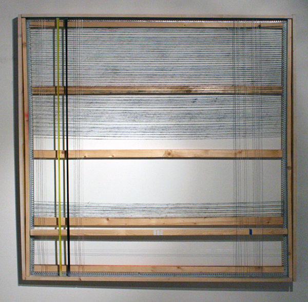 Frank van Hoorn - Calm Down Monkey - 150x150cm Hout, aluminium, draad, tape, spuitbus en bitumen