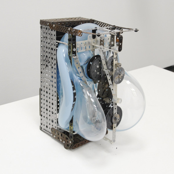 Gabrielle van de Laak - Blue Thought - 33x20x27cm Glas en meccano