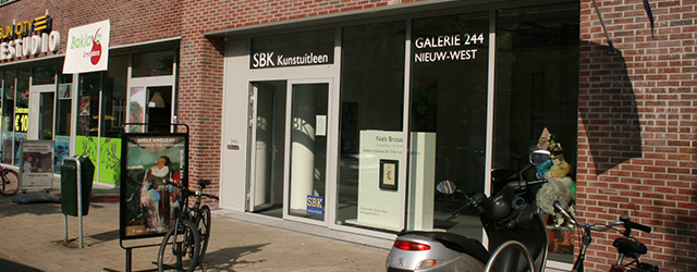 Sommige kunstenaars trekken ineens hun eigen kunst open. Ik kan me daar wel iets bij indenken, je begint met een idee en werkt dat een aantal malen uit. Dat wordt [&hellip;]