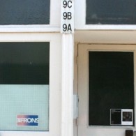 Het werk van Ola Vasiljeva (1981) is nogal lastig te duiden in vele opzichten. Een spel van vormen en restruimtes maar ook een spel van context en beeld. Het houd [&hellip;]