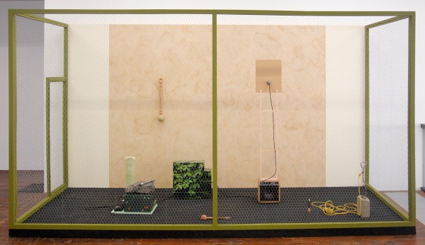 Gareth Moore - A Burning Bag as a Smoke-Grey Lotus (Roll on roofing, Leaves, Human Instrument, Poetry Tongue, Bull Kelp Rattle, Diogenes Master, Transformer (Rhododendron), Mallet) - Installatie