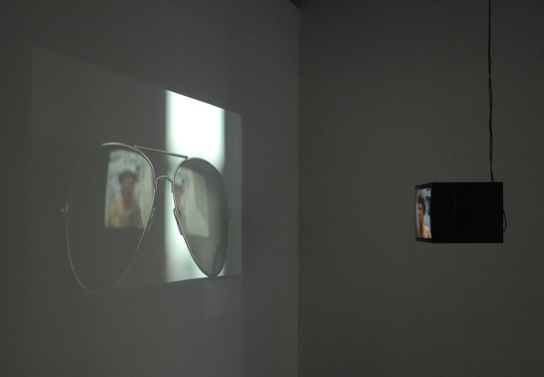 Graham Kelly - Figurehead, reflection, firework, fan, miracle - Video-installatie