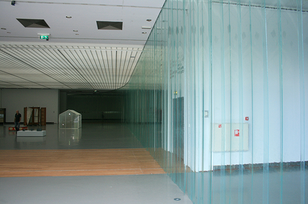 Hendrik-Jan Hunneman - Forever Young - Antistatische PVC & Aluminium