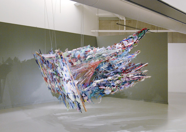 Heringa/Van Kalsbeek - Zonder Titel - Keramiek, hars, touw, stof, draad en staal