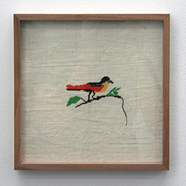 Hinke Schreuders - What Remains #5 - 25x25cm Garen op doek