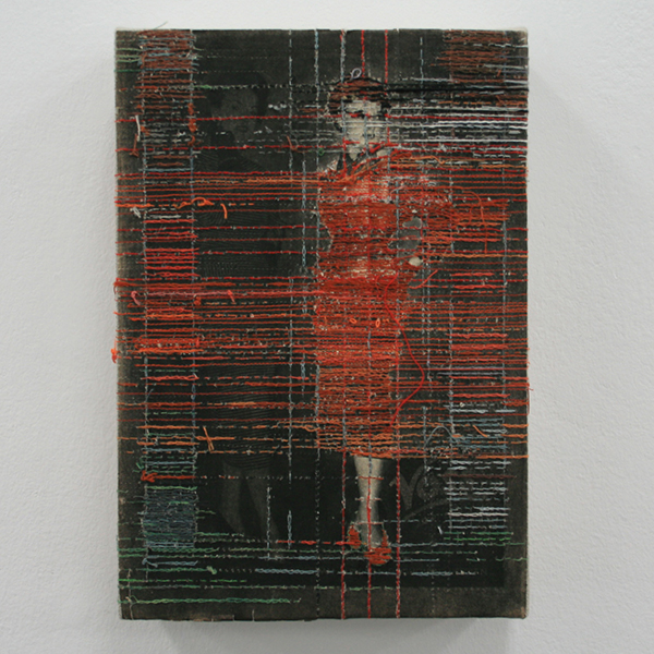 Hinke Schreuders - Works on paper #34 - 26x18x6cm Garen op papier op doek