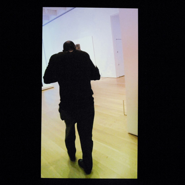 Hito Steyerl - Guards - 19,30minuten, HD video