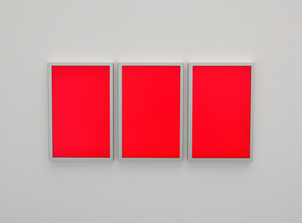 Hito Steyerl - Red Alert - 30minuten, HD videoloop