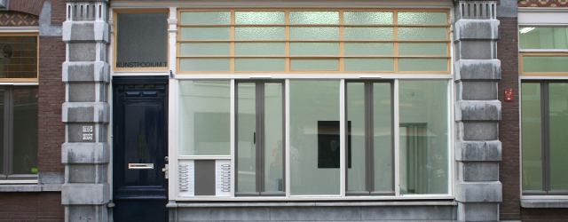 Ondertussen… bij Kunstpodium T, Incubate & Wild-C; Autonomie+ Vanavond opening om 8 uur bij Kunstpodium T te Tilburg met kunstenaarsgesprekken over autonomie in de kunst.