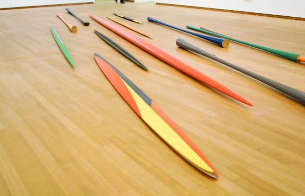 Isa Genzken - Diverse Ellipsoid & Hyperbolo - Hout en lakverf