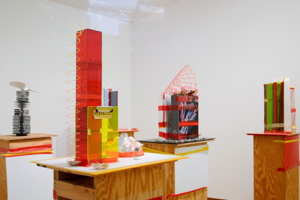 Isa Genzken - Fuck the Bauhaus #1, #2, #3, #4, #6 - Mixed Media & Work - 31minuten Video