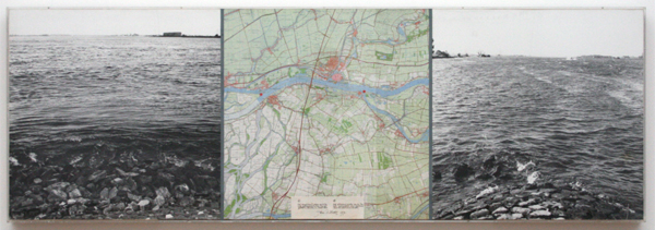 Jan Dibbets - Merwede - Foto, inkt, landkaart, etiket en wat plakband Jan Dibbets - Merwede - Foto, inkt, landkaart, etiket en wat plakband