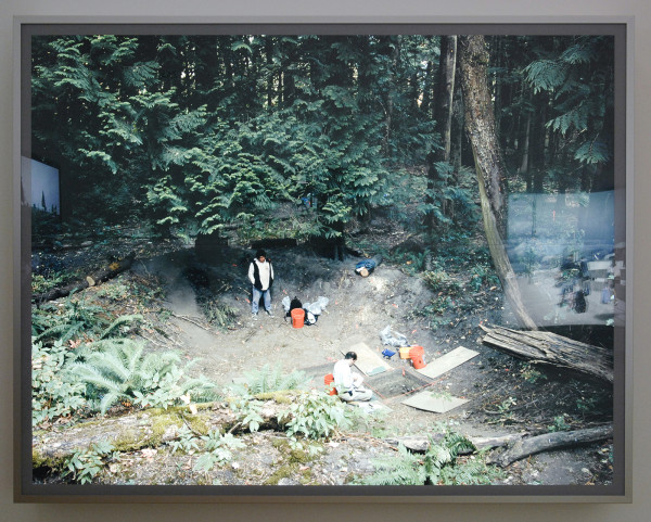 Jeff Wall - Fieldwork, Excavation of the floor of a dwelling in a former Sto lo nation village, Greenwoon Island, Hope, British Colombia, August 2003, Anthony Graesch, Department of Anthropology, University of California at Los - Dia in lichtbak 2003