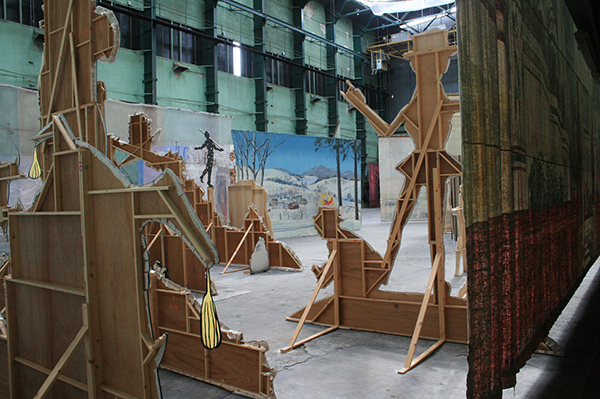 Jim Shaw - Deluge of Mythical Thinking - Installatie