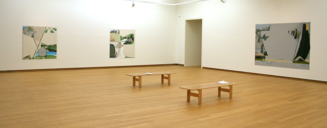 Verdacht is niet het juiste woord, maar opvallend en opmerkelijk zijn het evenmin. Als kunstenaar berucht geworden met zeer minimalistische werken is Jo Baer (1929) inmiddels bezig met vooral zacht [&hellip;]