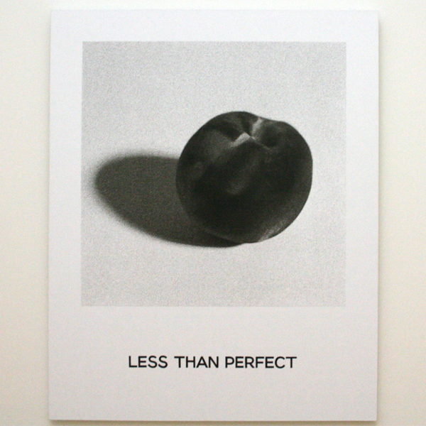 John Baldessari - Less Than Perfect (uit de Goya serie) - Inkjetprint en handgeschreven belettering op doek John Baldessari - Less Than Perfect (uit de Goya serie) - Inkjetprint en handgeschreven belettering op doek