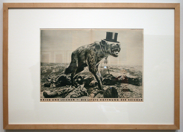 John Heartfield - War and Corpses - Fotocollage John Heartfield - War and Corpses - Fotocollage