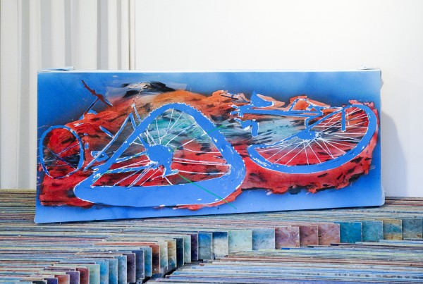 Jop Vissers Vorstenbosch - Zwerfaval (Utrecht overvecht) - 103x239x20cm Olieverf, lak, acrylverf en tape op doek