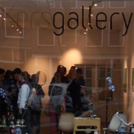 Vanavond opende in Amsterdam bij de Pop-up van KersGallery de tentoonstelling met werk van Lieven Hendriks (1970), Thomas Rameckers (1984) en Huub Vlemmings (1987). Ik heb het nooit onder stoelen of banken [&hellip;]