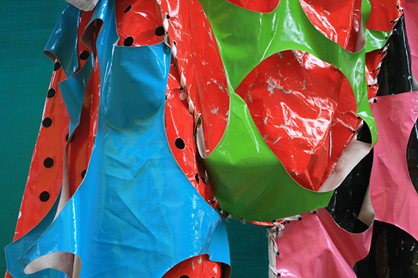 Klaas Kloosterboer - 00319 (Big Suit) - Lakverf op linnen (detail)