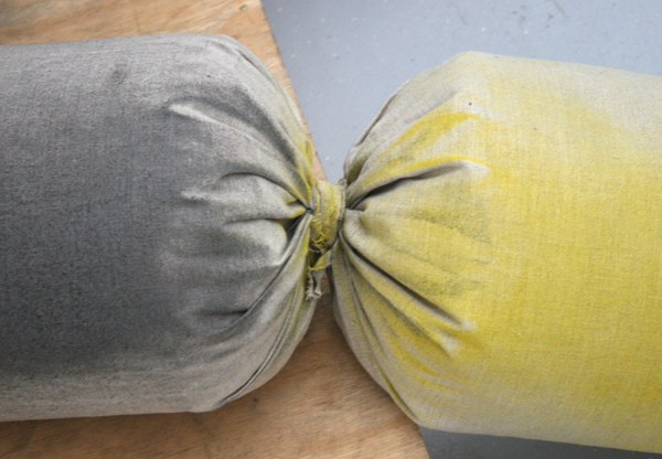 Klaas Kloosterboer - 10154 (Sausage Man) - Spuitbus op Linnen op sokkel (detail) Klaas Kloosterboer - 10154 (Sausage Man) - Spuitbus op Linnen op sokkel (detail)