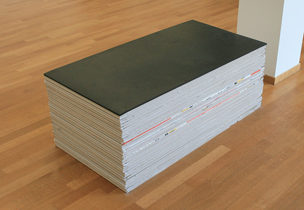 Klara Liden - Bench - Gipsplaat en rubber