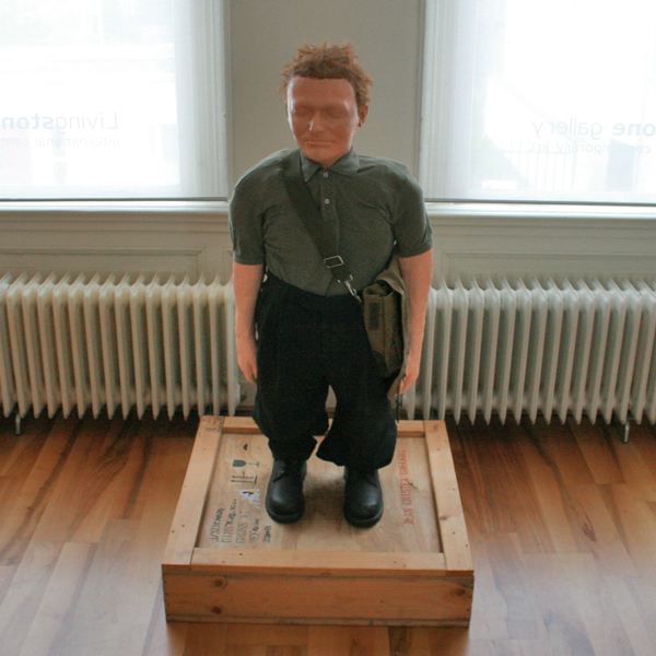 Kleiner Manfred - 50x35x140cm Diverse materialen Kleiner Manfred - 50x35x140cm Diverse materialen