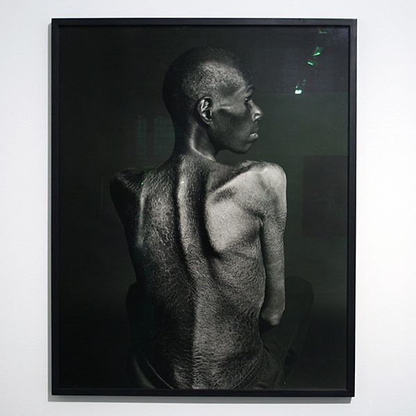 Koos Breukel - Performer - Gelatine zilverprint 1995