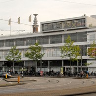 Vandaag opende de nieuwe kunstbeurs Amsterdam Art Fair. Wim van Krimpen (voormalig directeur Kunsthal en oprichter KunstRai) vond het tijd voor een nieuwe beurs in de hoofdstad met internationale oriëntatie. [&hellip;]