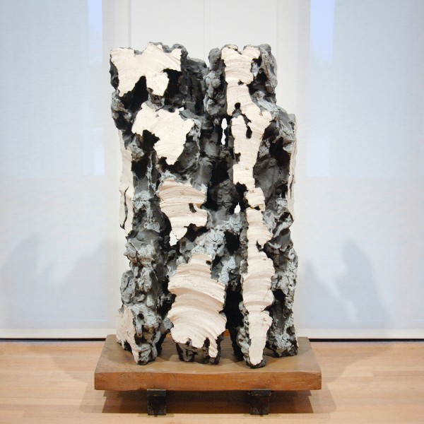 Leoncillo Leonardi - Winter encounter - Vuurvaste faience met gelazuur en engobe, 1963