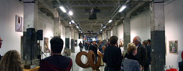 Eergisteren opende in Loods 6 Club A Projects. Een initiatief dat enige nadere omschrijving verdient. Niet vanwege de kunst, maar vanwege de galerieen die deelnemen. De vijf galerieen zijn respectievelijk; Roger Katwijk, Brandt, Metis.nl, Majke Hüsstege en Zic [&hellip;]