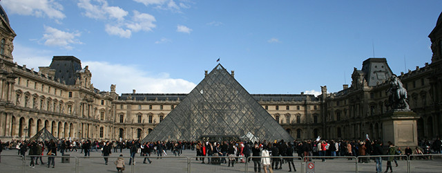 Het Louvre, het museum waar jaarlijks miljoenen bezoekers op zoek gaan naar de Mona Lisa (zo blijkt). Naast de Mona Lisa zijn er nog de Venus van Milo, het grote [&hellip;]