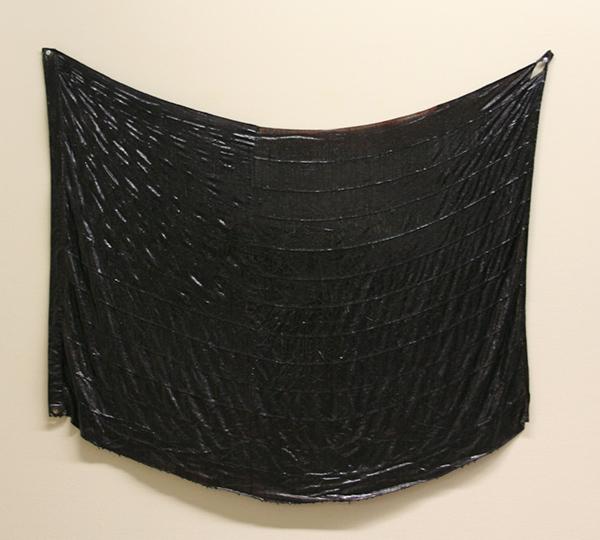 Marc Bijl - Don't Tread on Me - Vlag met verf teer Marc Bijl - Don't Tread on Me - Vlag met verf teer