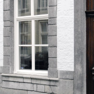 44 bij 32 bij 7 centimeter. Een afmeting die op het eerste oog willekeurig lijkt maar exact de afmeting blijkt te zijn van een archiefordner. Zo’n map waar je je belastingpapieren in wegstopt. [&hellip;]