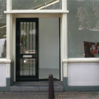 Sommige dingen zijn ongrijpbaar, niet in hun fysieke verschijning, maar in woorden. Je komt dan niet veel verder dan een ‘soort van dit’ en ‘dat’ maar ‘dat is het niet’. [&hellip;]