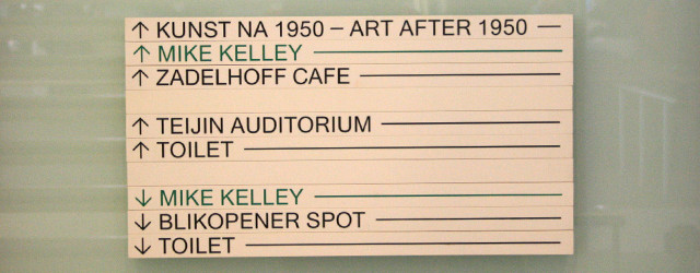 Morgen opent het Stedelijk met het retrospectief van Mike Kelley (1954-2012), volgens het museum “een van de meest invloedrijke kunstenaars van zijn generatie”. Of hij daadwerkelijk zoveel invloed heeft gehad weet [&hellip;]