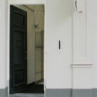 Het verhaal van het modernisme kan worden samengevat als een zoektocht naar de utopie, een zoektocht naar een waarheid. Met de opkomst van Dada zou je kunnen stellen dat de [&hellip;]