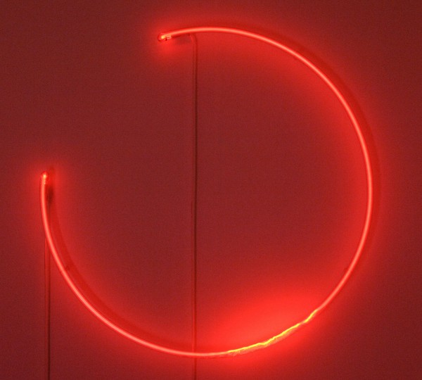 Navid Nuur - Broken Circle