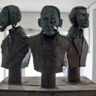 Eindexamen nummer 7 in de reeks eindexamens; Arnhem. Evenals Enschede hoor ik relatief weinig van oudstudenten van Arnhem. Enschede toonde een heel frisse lichting met opvallend goed werk, Arnhem moet [&hellip;]