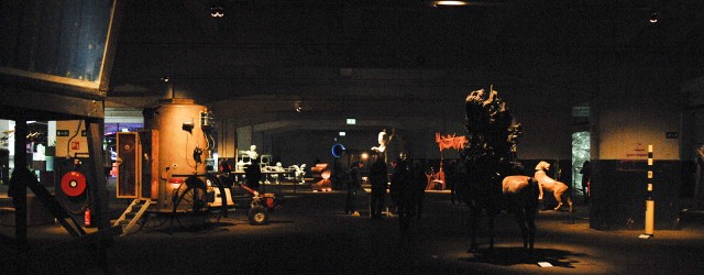 Een inmiddels bekend recept, de Fenixloods in het duister met uitgelichte sculpturen. Des tijds in 2012 was dat echt een verrassing, dat is er nu wel een beetje vanaf 3 [&hellip;]