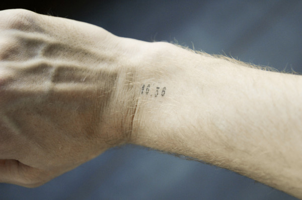 Noor Nuyten  (stempel op de bezoekers)