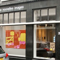 Eerder vandaag publiceerde ik een stuk over die andere tentoonstelling bij Nouvelles Images. Eveneens van een schilder en ik denk dat beide kunstenaars meer met elkaar gemeen hebben dan je [&hellip;]