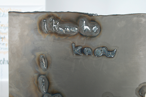 Olga Balema - How It feels I & II - elk 101x47x80cm Plastic box, staal, slang, waterpomp en textiel (detail)