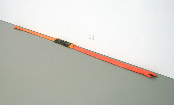 Olga Balema - Long Arms with Letter Sweater - 8x18x430cm Latex en textiel